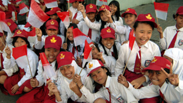 Membangun Hubungan Simbiosis Mutualisme di Lingkungan Sekolah